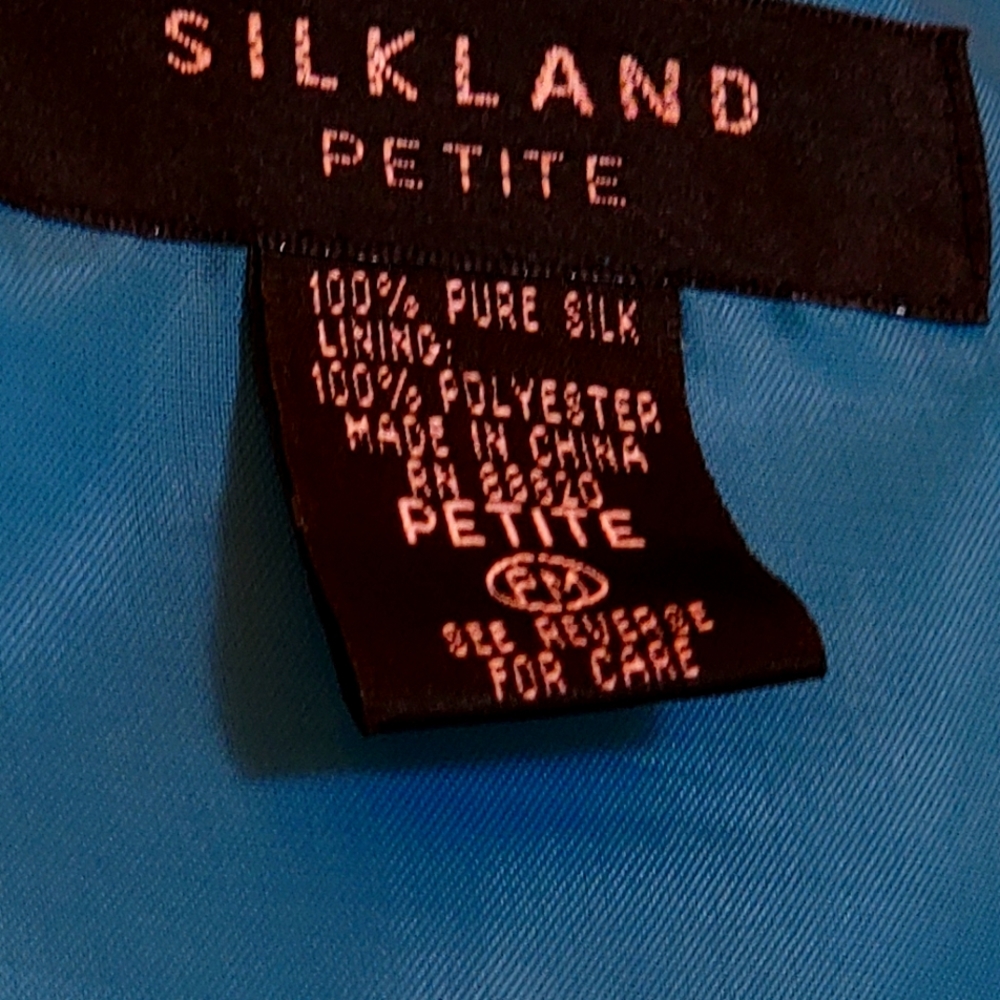 Silkland Button Front Shell - Picture 4 of 16